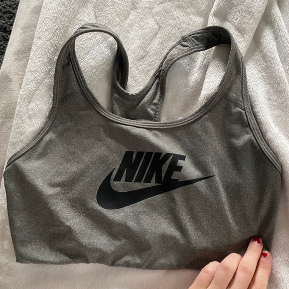 Nike Pro Classic Swoosh Futura Women’s Sports Bra - Picture 2 of 2